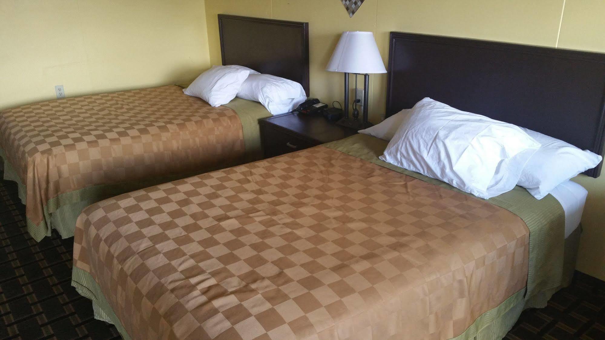 Bedford Inn Елк-Сіті Екстер'єр фото